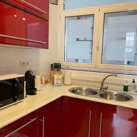 Apartamento Al Lado De Maria Pita Y Del Puerto. *